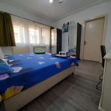 Four Rooms Apartment Central Bucharest Exterior photo